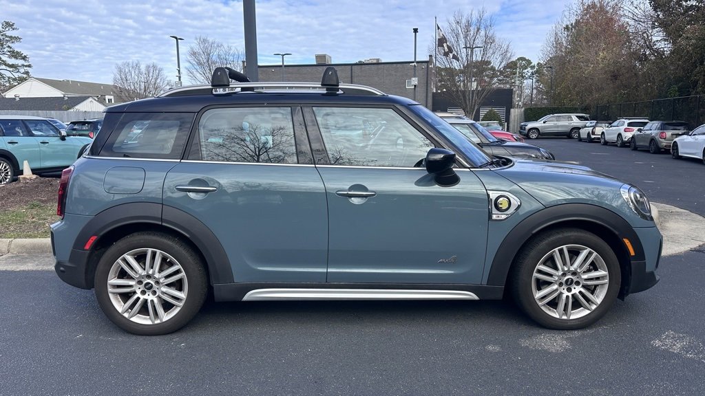 Used 2023 MINI Cooper Countryman SE w/ Signature Upholstery Package image 4