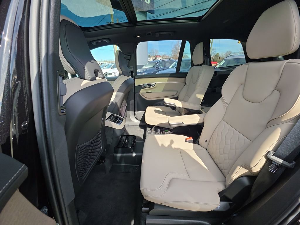New 2026 Volvo XC90 B6 Plus w/ Protection Package Premier image 16