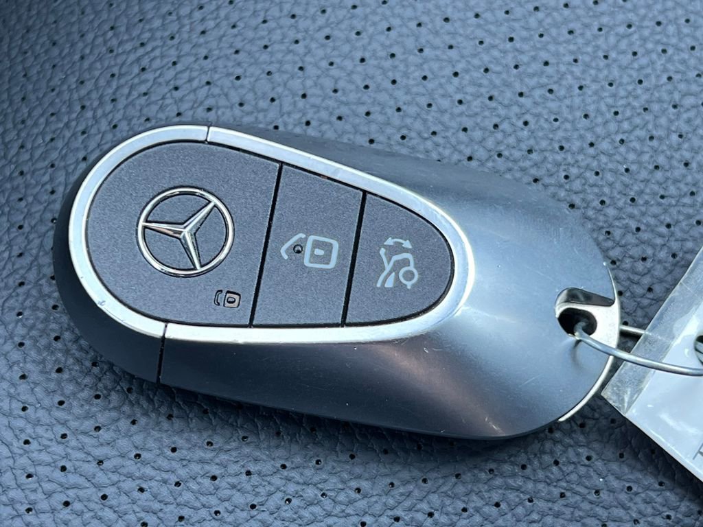 Used 2023 Mercedes-Benz C 300 4MATIC Sedan image 29