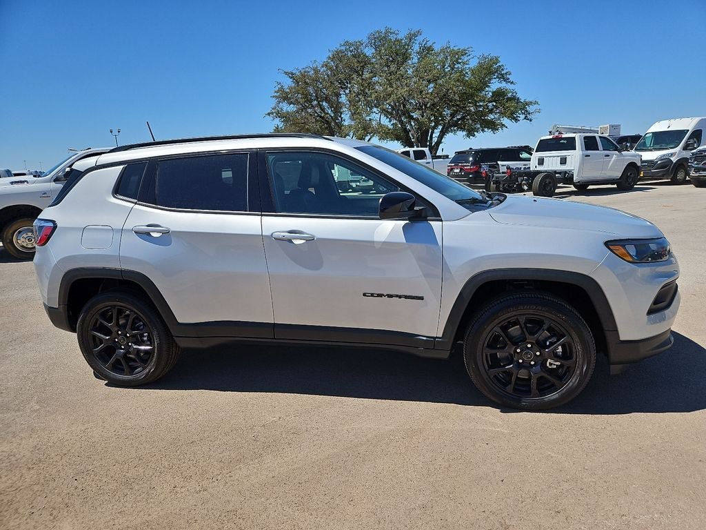 New 2026 Jeep Compass Latitude AWD/4WD image 9