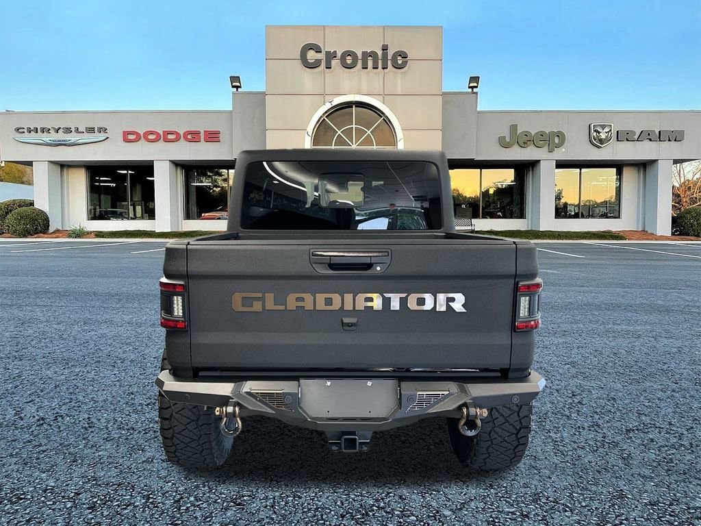 Used 2024 Jeep Gladiator Rubicon w/ Technology Group image 4