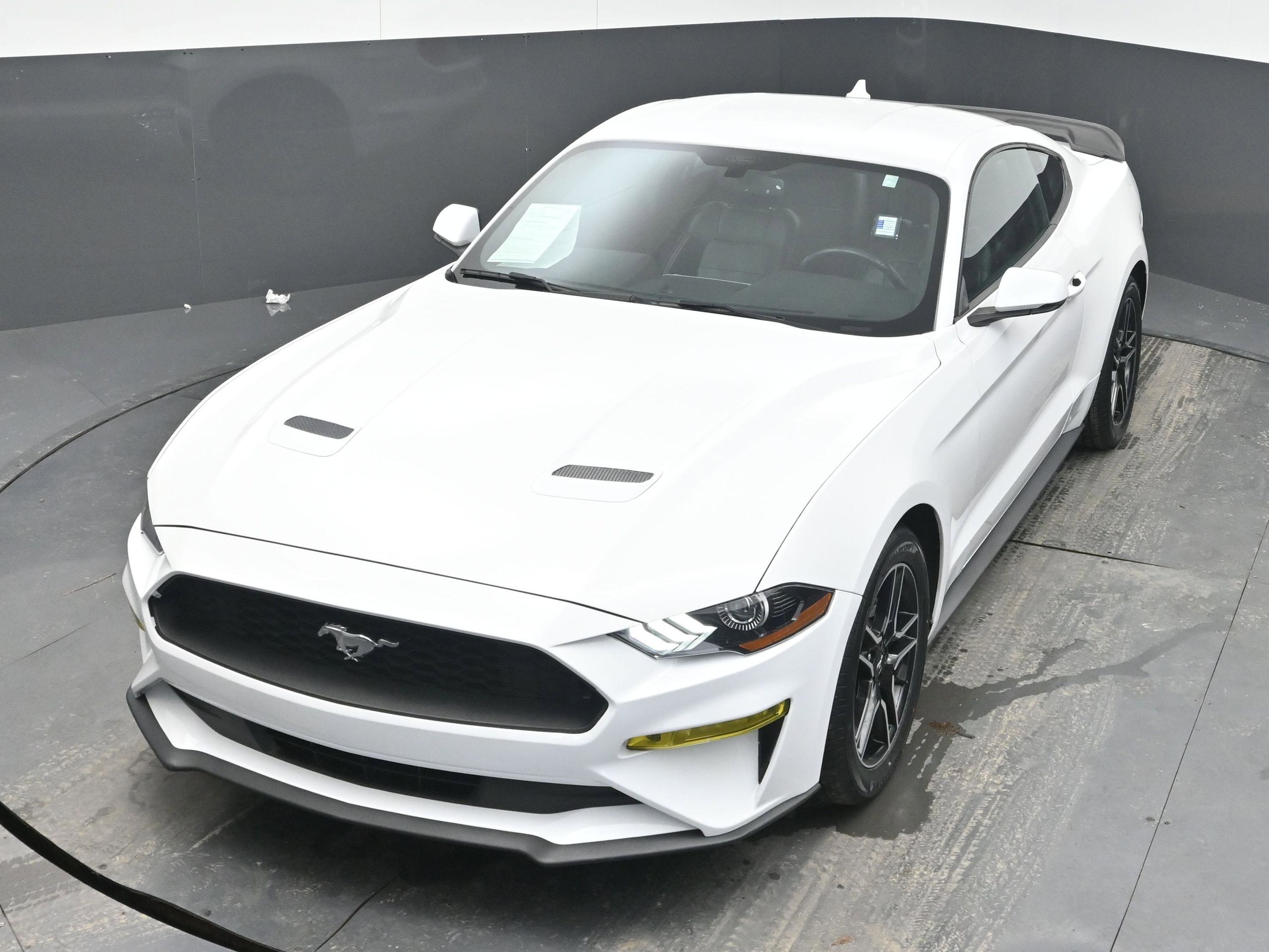 Used 2020 Ford Mustang Premium image 29