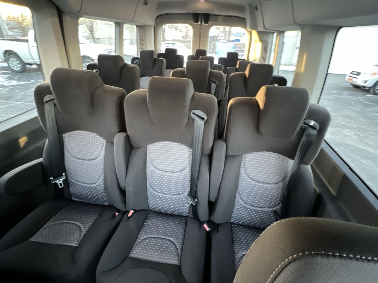 Used 2023 Ford Transit 350 XLT image 32