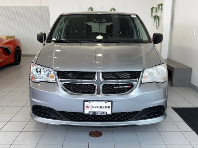 Used 2019 Dodge Grand Caravan SE w/ UConnect Hands-Free Group image 26