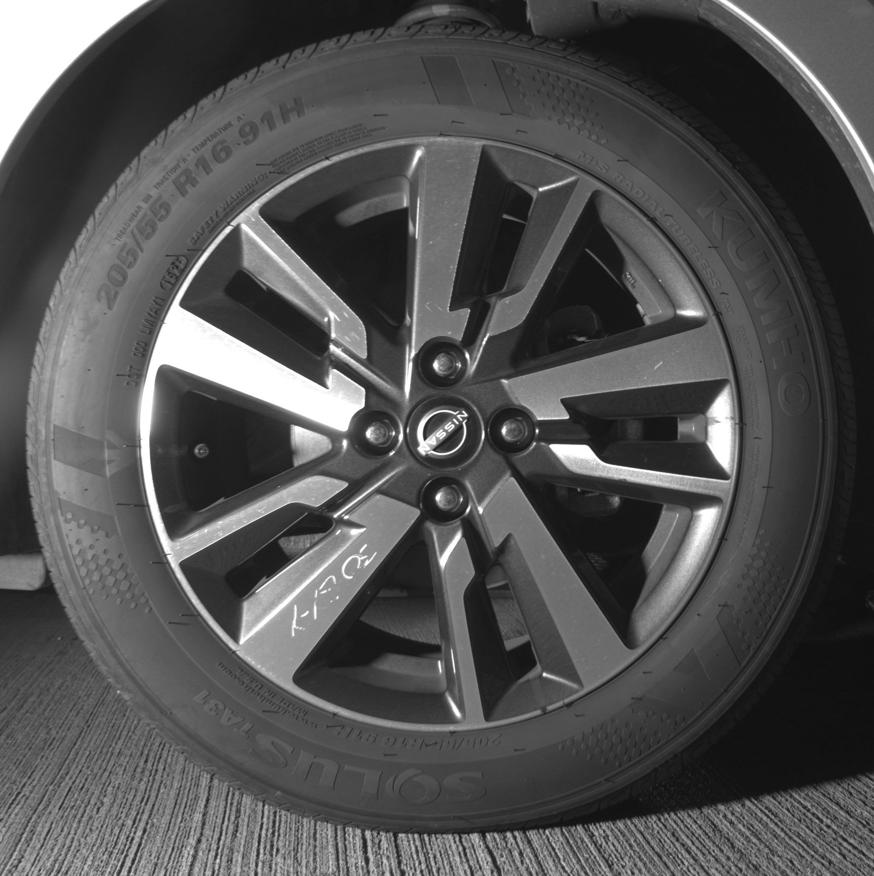 Used 2025 Nissan Versa SV image 13