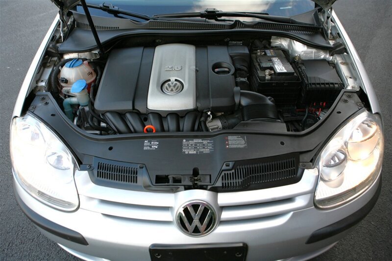 Used 2009 Volkswagen Rabbit S FWD image 7