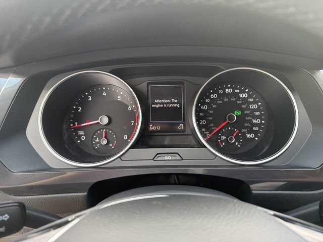 Used 2020 Volkswagen Tiguan SE FWD image 28