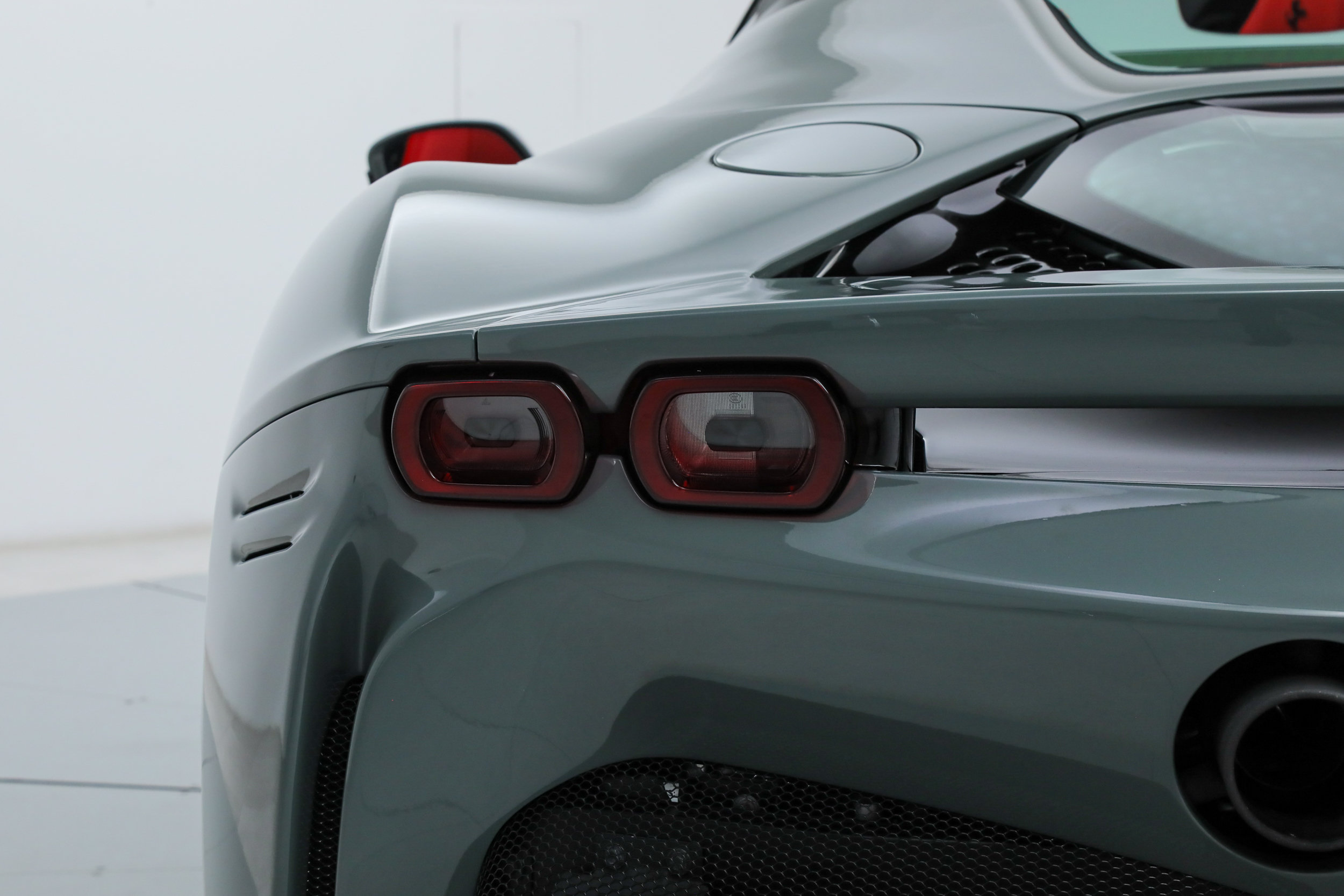 Certified 2025 Ferrari SF90 Spider AWD/4WD image 22