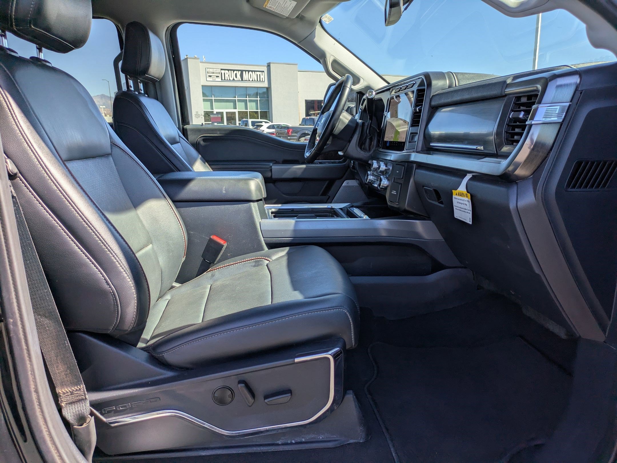Used 2024 Ford F250 Lariat image 31