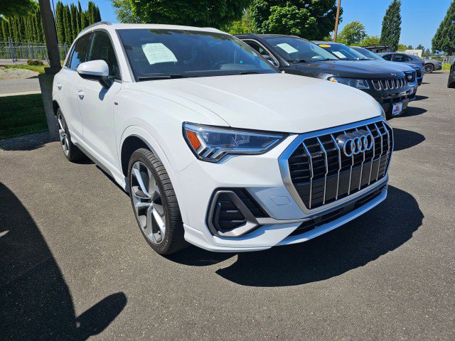 Used 2020 Audi Q3 2.0T Premium Plus image 1