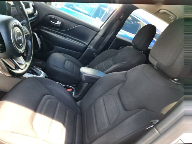 Used 2022 Jeep Renegade Latitude w/ Convenience Group AWD/4WD image 11