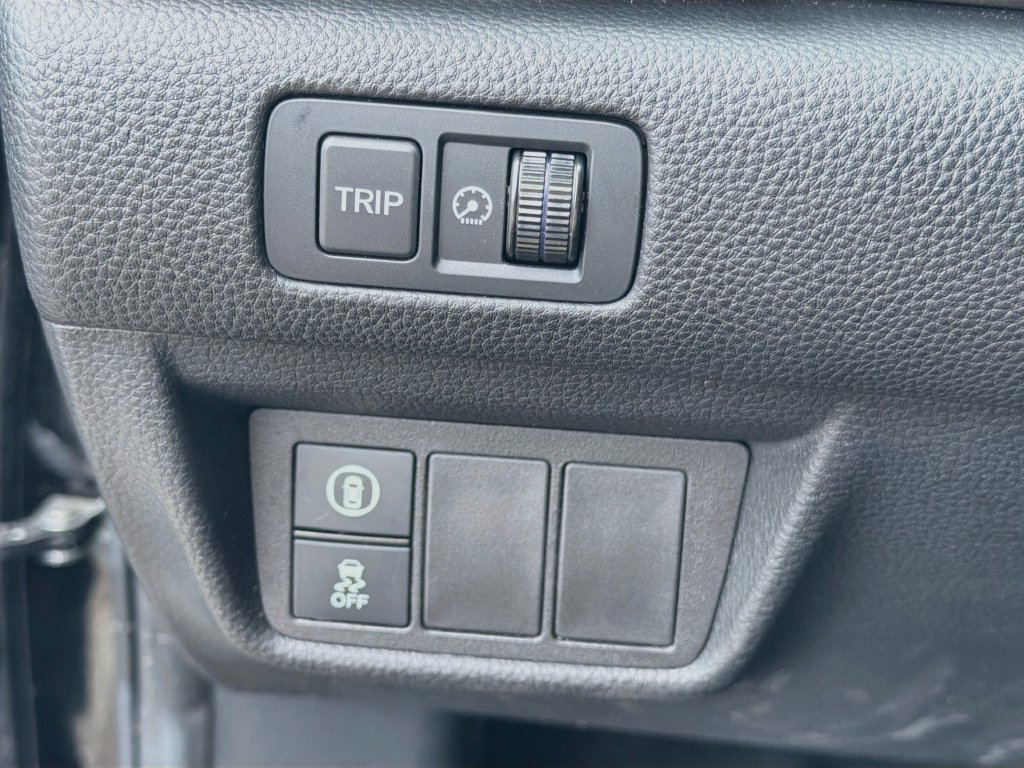 Used 2021 Honda Accord LX image 32