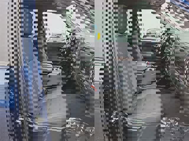 Used 2019 Chevrolet Silverado 1500 LT w/ All-Star Edition image 32