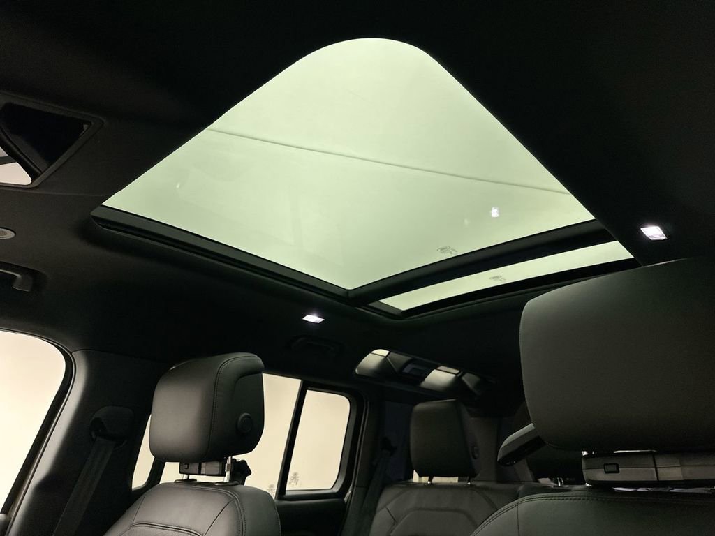 New 2026 Land Rover Defender 110 S image 11