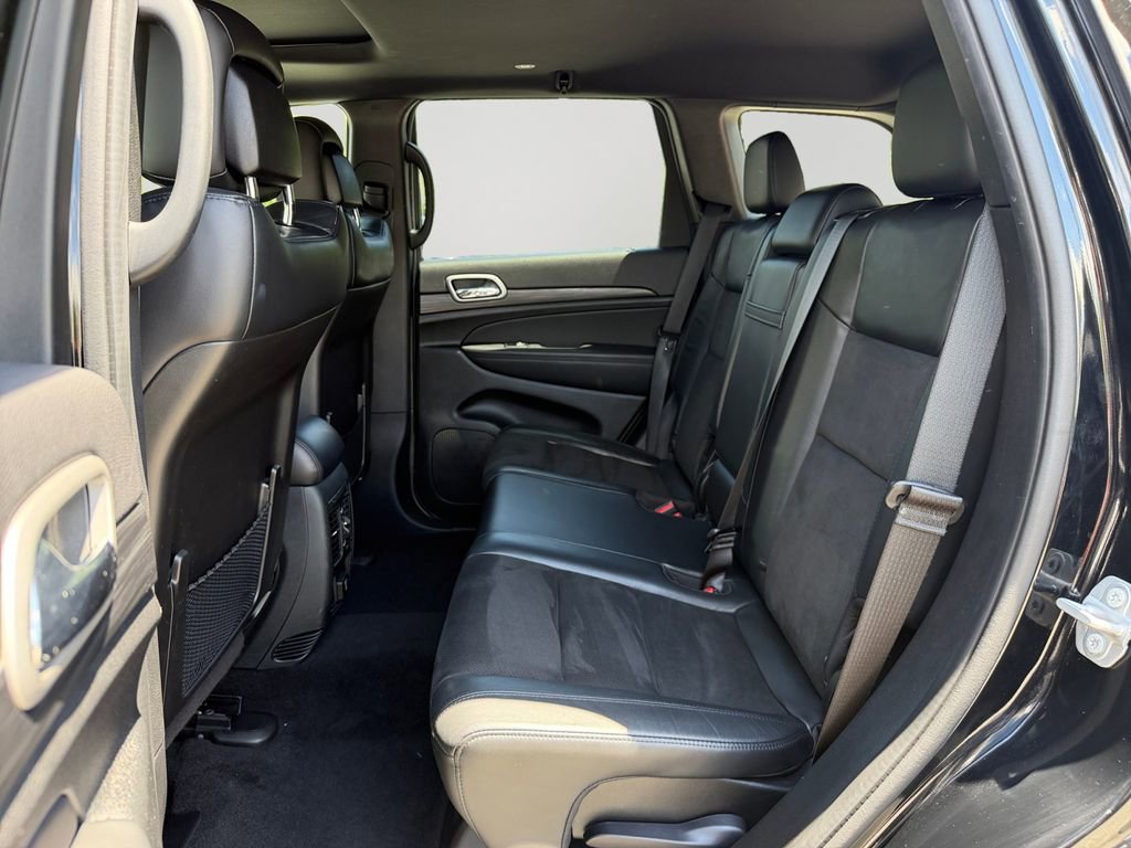 Used 2022 Jeep Grand Cherokee Laredo X RWD image 15