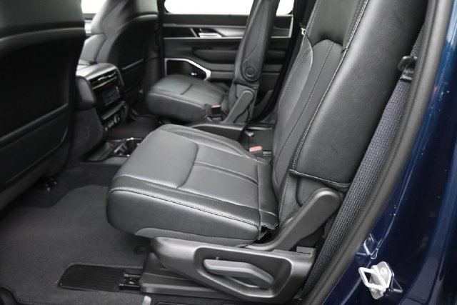 New 2026 Jeep Grand Wagoneer Limited AWD/4WD image 28
