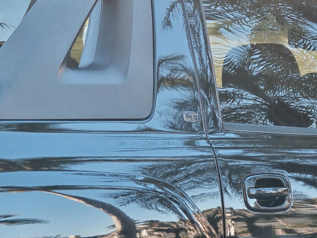 Used 2006 Chevrolet Avalanche Z66 w/ Sun And Sound Package image 46