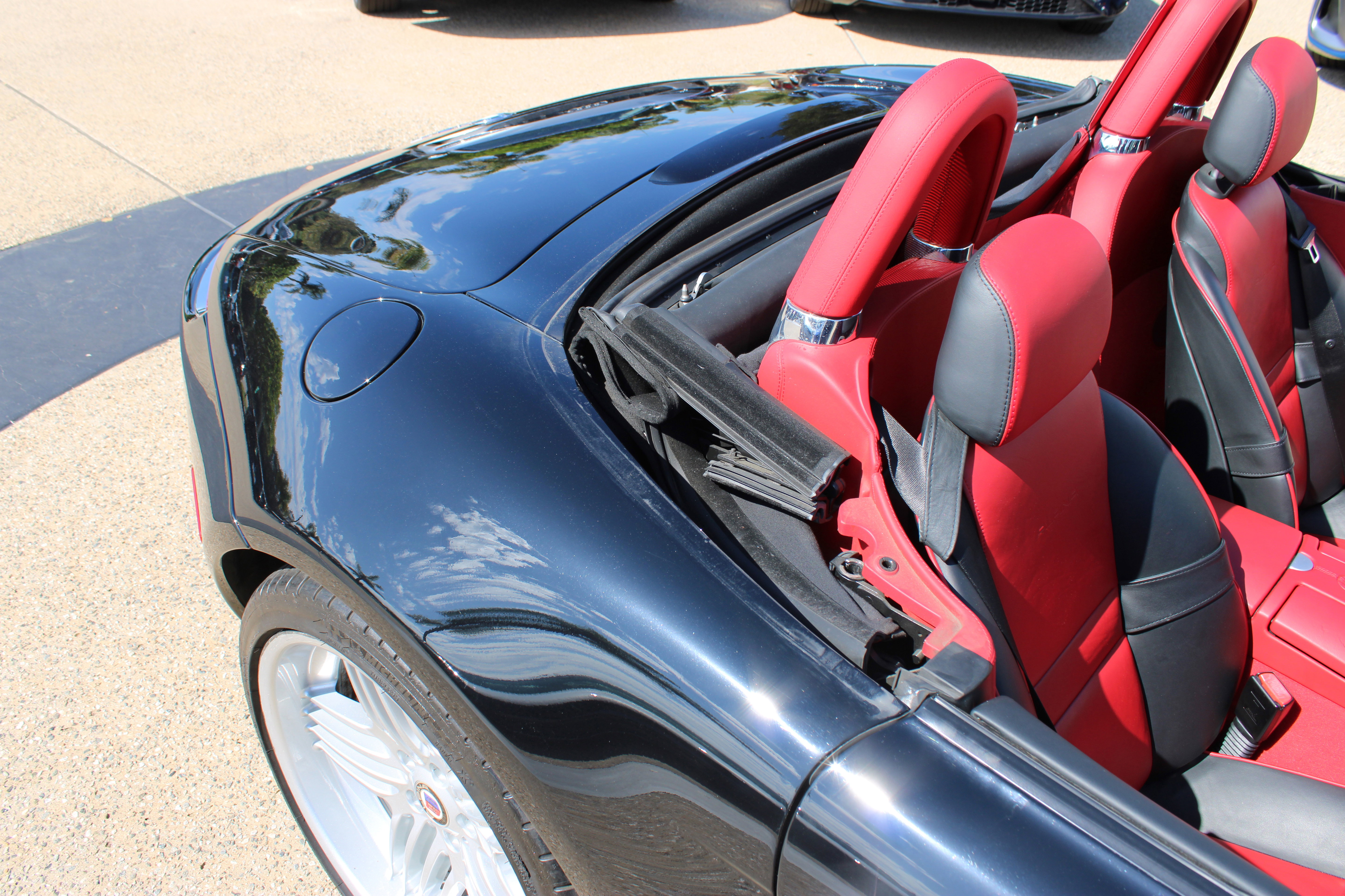 Used 2003 BMW Z8 image 11