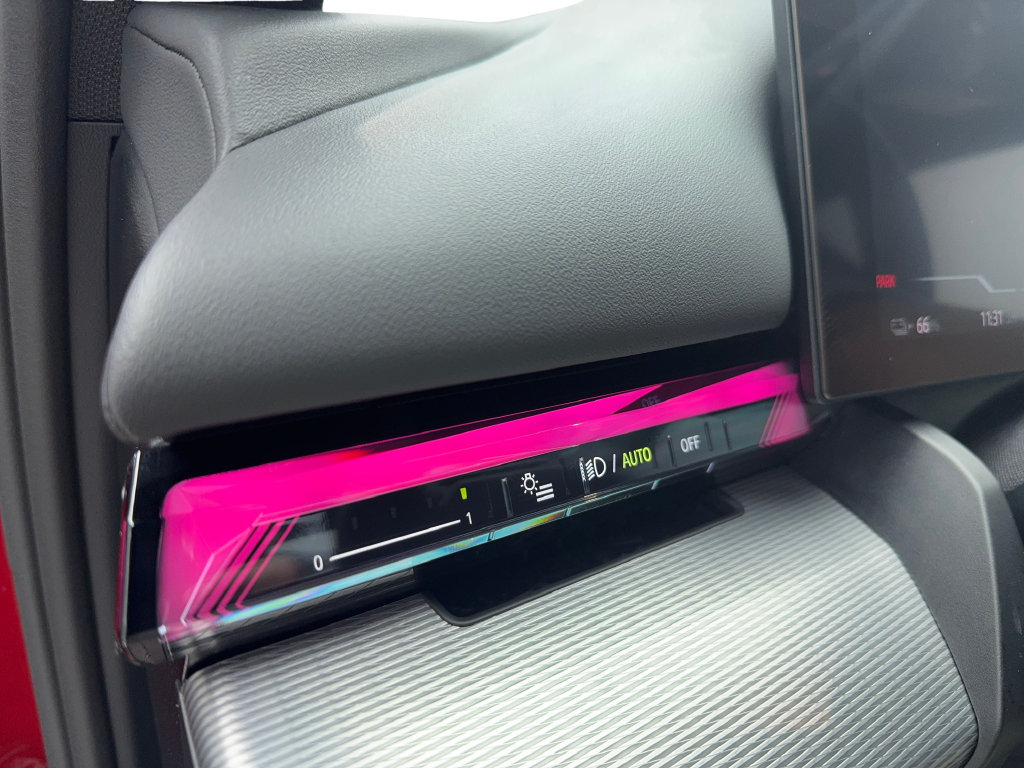 Used 2025 BMW i5 eDrive40i w/ M Sport Package RWD image 49