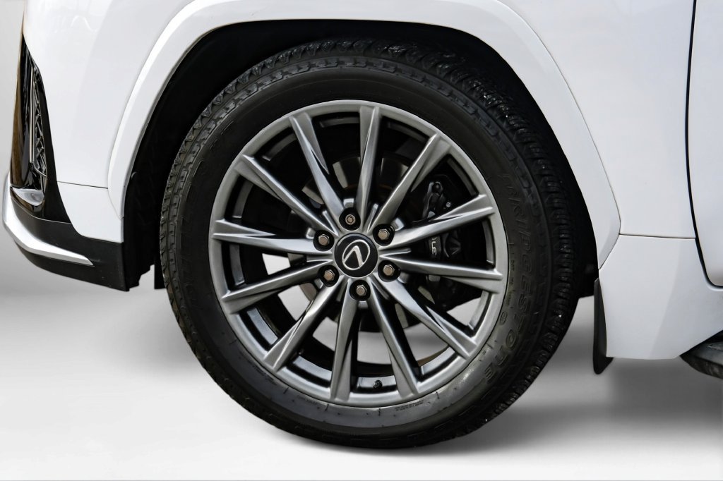 Used 2024 Lexus LX 600 F Sport AWD/4WD image 71