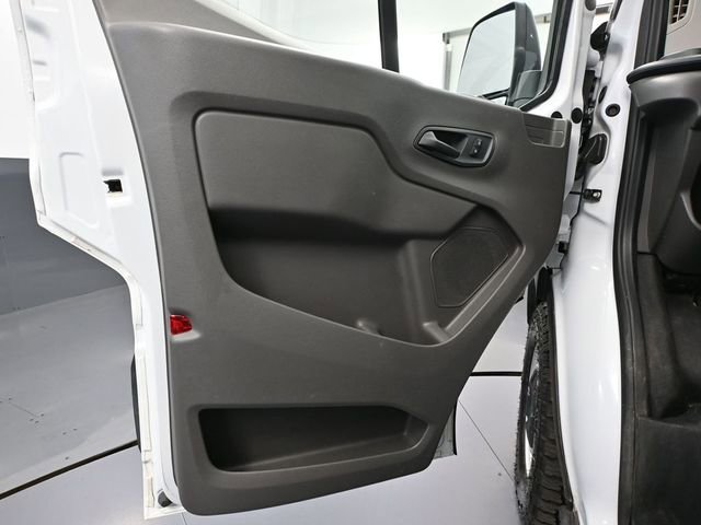 Used 2020 Ford Transit 150 XL image 18
