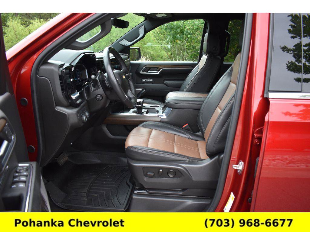 Used 2024 Chevrolet Silverado 1500 High Country w/ Technology Package AWD/4WD image 24