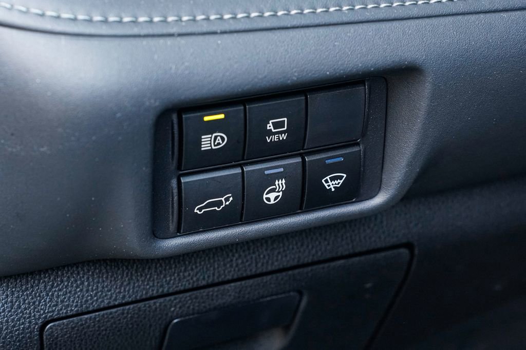 Used 2022 Toyota Highlander Platinum image 12