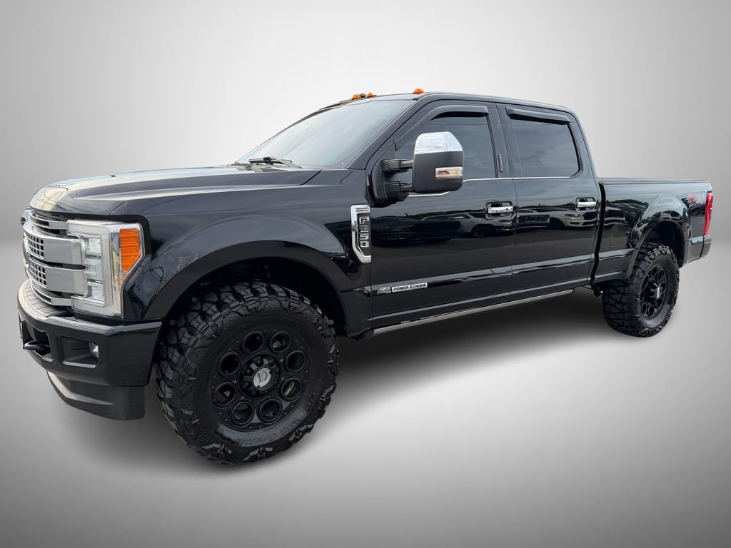 Used 2018 Ford F250 Platinum w/ Platinum Ultimate Package AWD/4WD image 2
