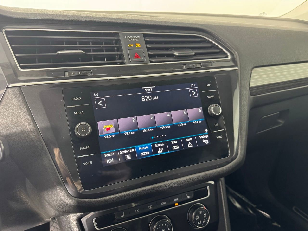 Used 2024 Volkswagen Tiguan Wolfsburg Edition image 15