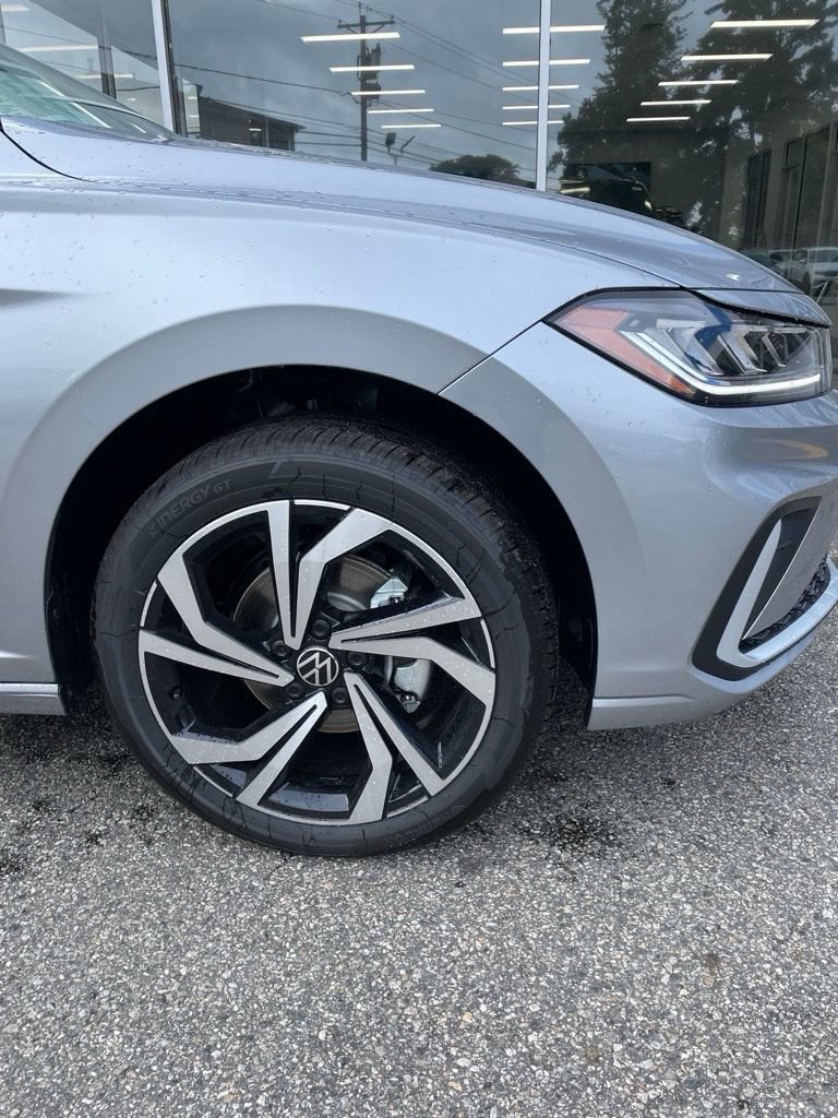 New 2026 Volkswagen Jetta SEL FWD image 4