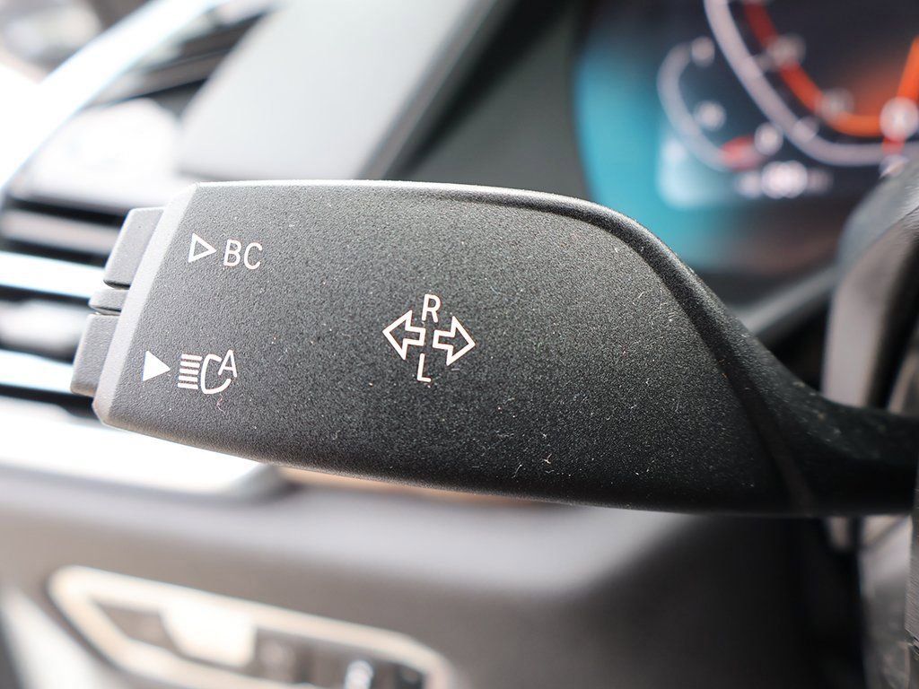 Used 2023 BMW X6 xDrive40i w/ M Sport Package image 45