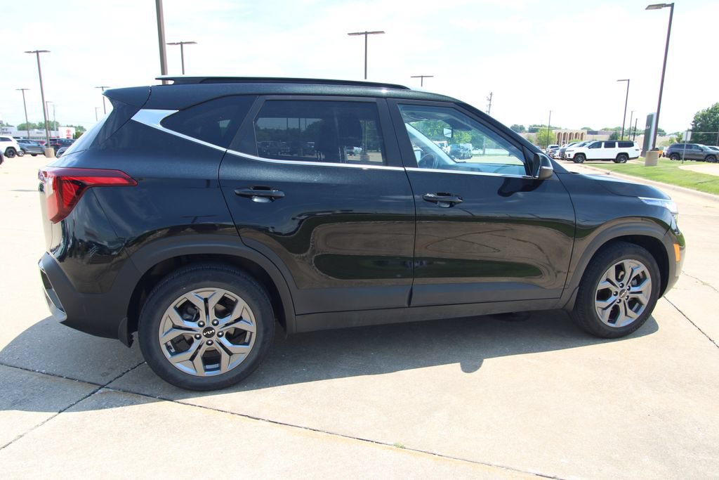 Used 2024 Kia Seltos S FWD image 5