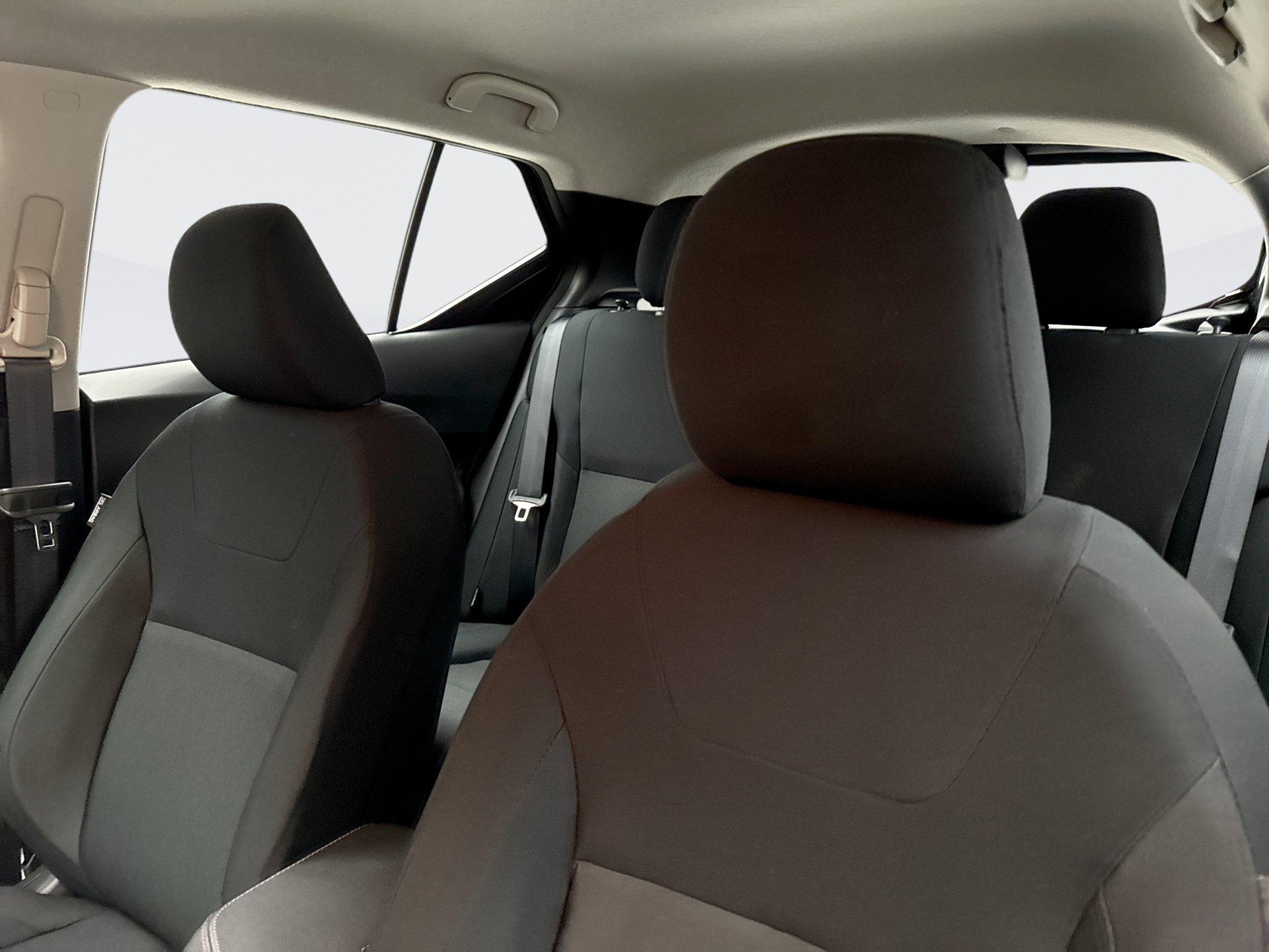 Used 2025 Nissan Kicks Play S FWD image 10