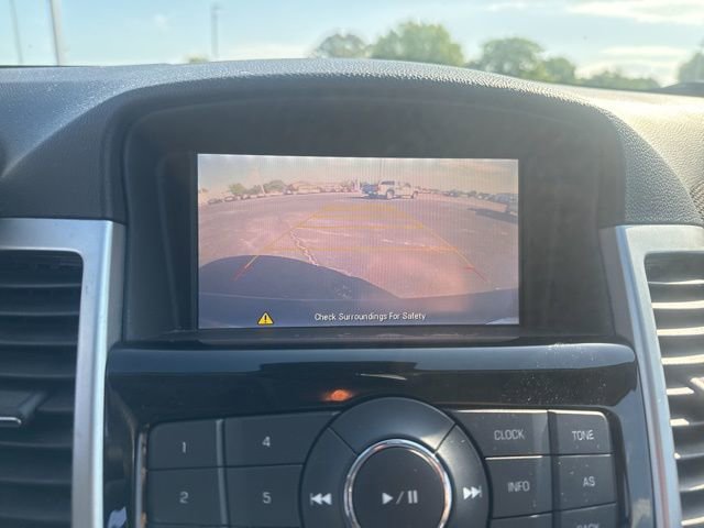 Used 2016 Chevrolet Cruze LT w/ Technology Package FWD image 32