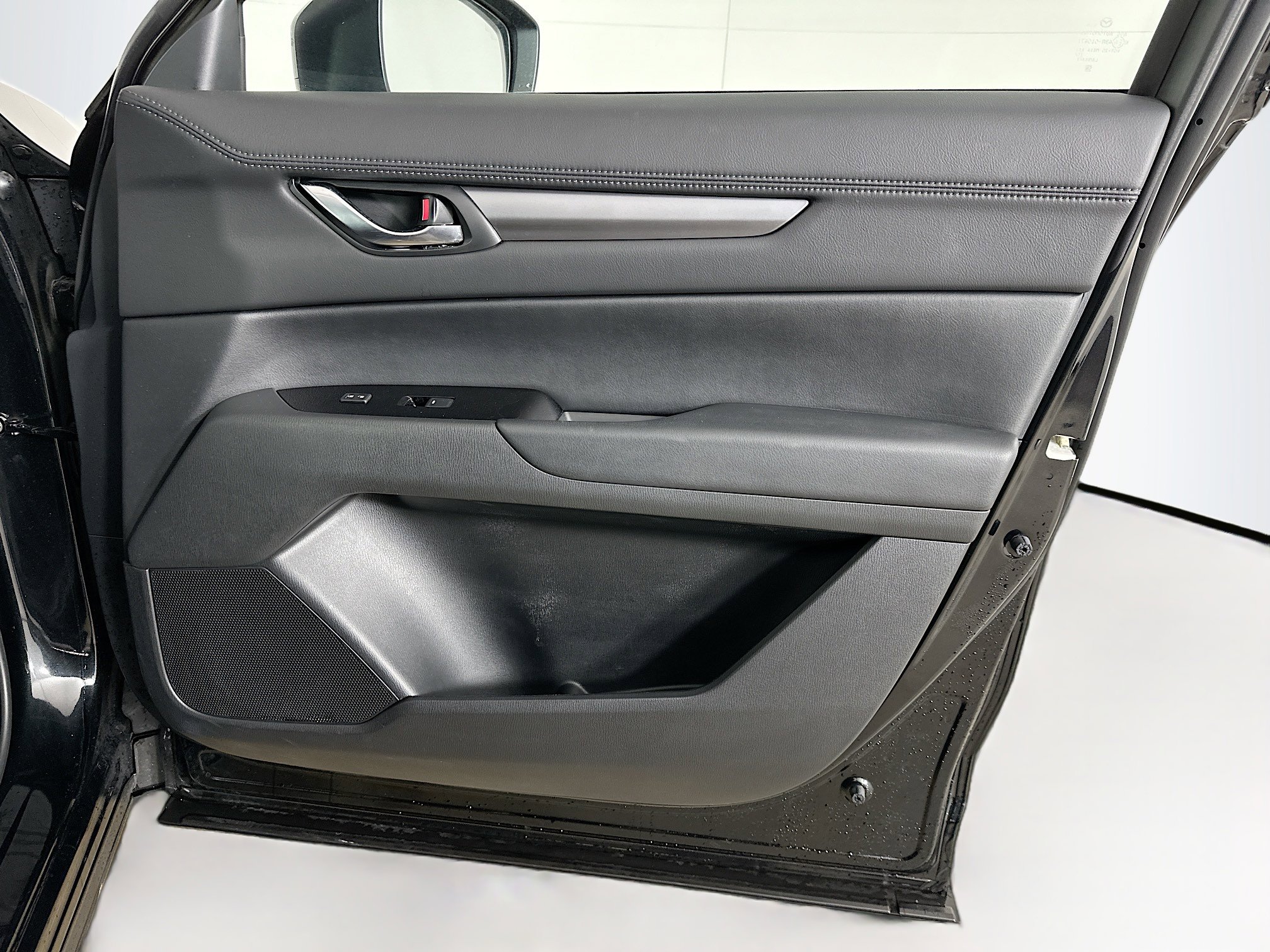 Used 2025 MAZDA CX-5 AWD 2.5 S w/ Preferred Package image 32