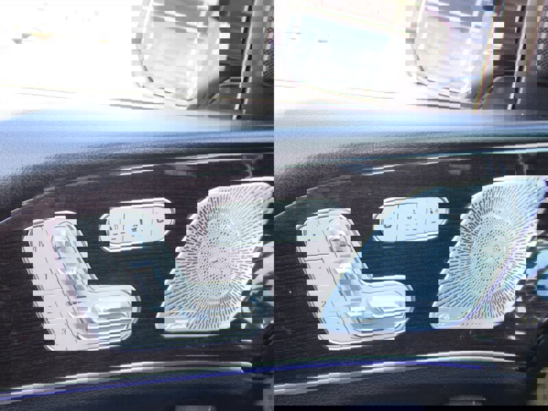 Used 2020 Mercedes-Benz GLS 450 4MATIC image 25