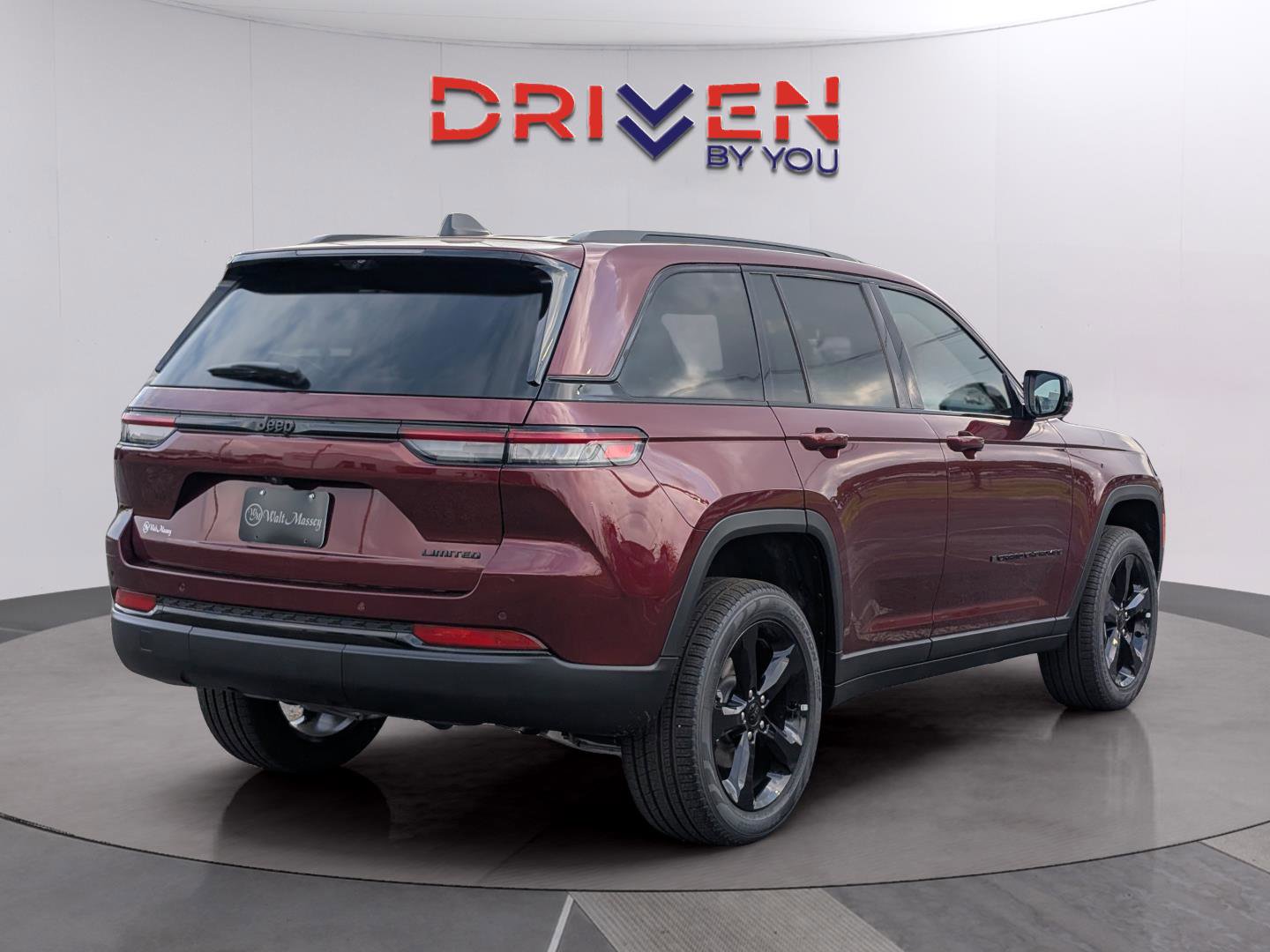 New 2025 Jeep Grand Cherokee Limited w/ Luxury Tech Group II image 5