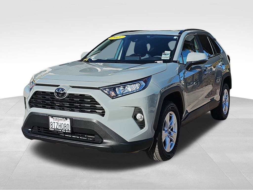 Used 2021 Toyota RAV4 XLE image 7