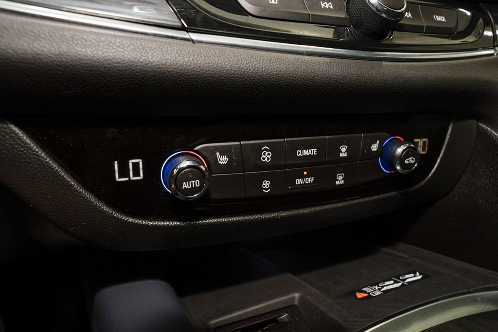 Used 2023 Buick Enclave Essence w/ Experience Buick Package image 17