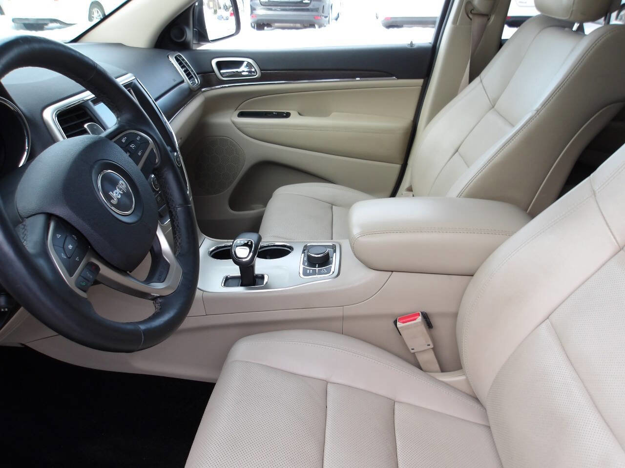 Used 2014 Jeep Grand Cherokee Limited w/ Luxury Group II image 22