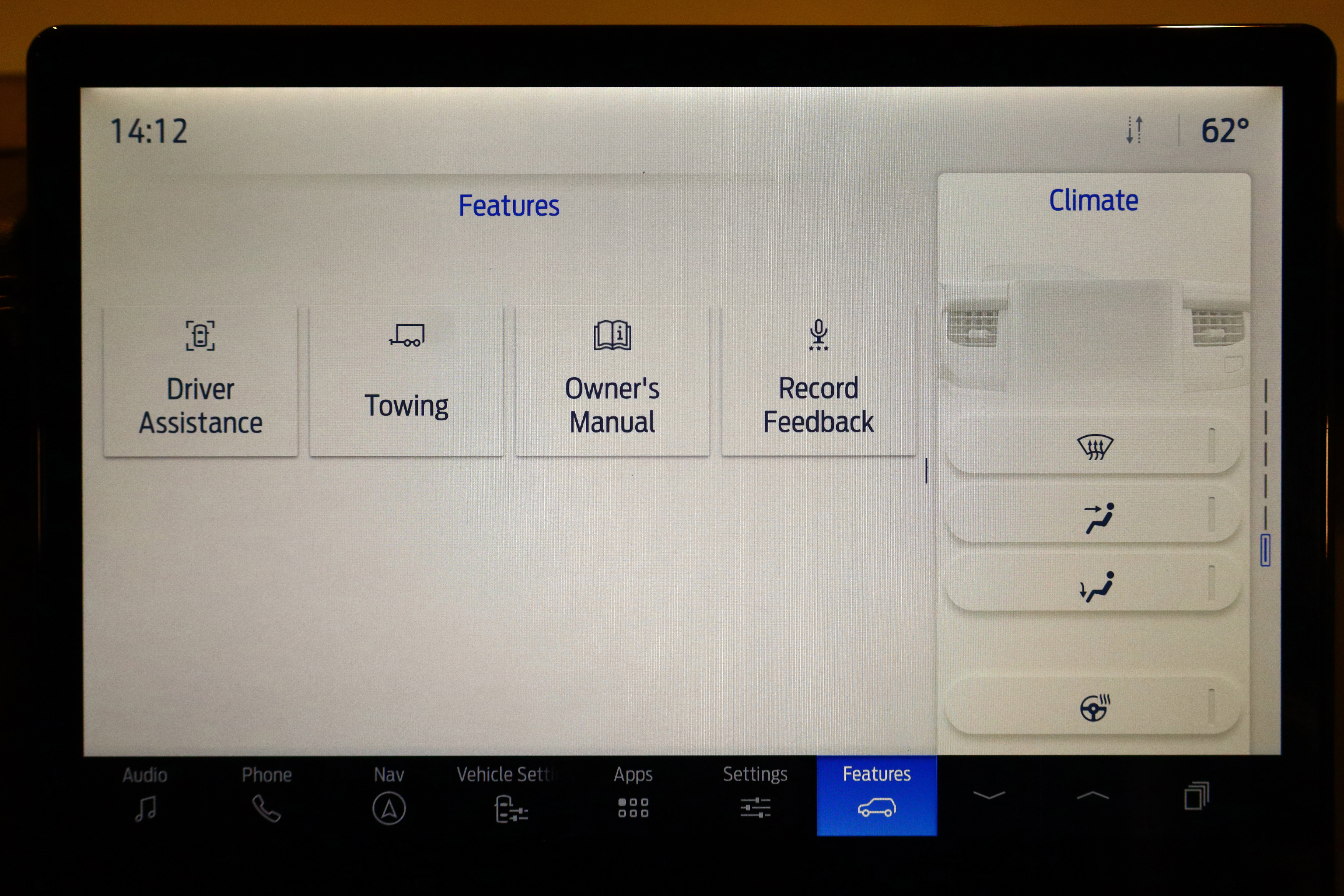 Used 2024 Ford Expedition XLT image 38