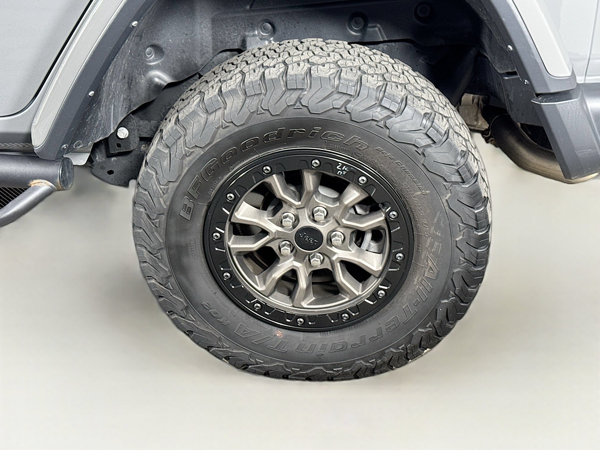 Used 2023 Jeep Wrangler Unlimited Rubicon 392 w/ Trailer Tow Package AWD/4WD image 9