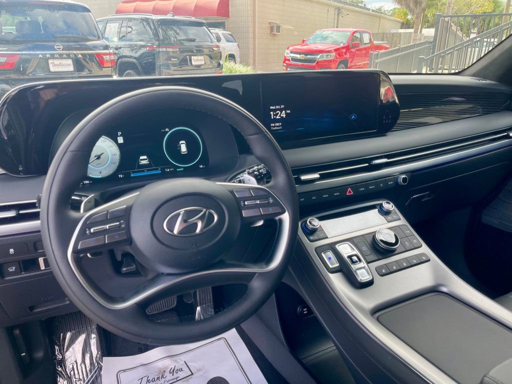 Used 2025 Hyundai Palisade Calligraphy image 14