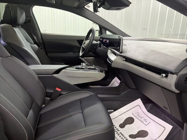 Certified 2025 Cadillac Optiq Luxury 1 w/ LPO, Floor Liner Package image 25