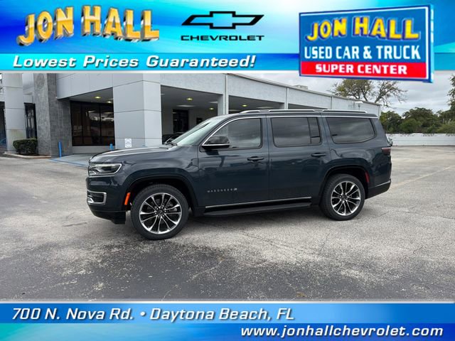 Used 2023 Jeep Wagoneer Series II w/ Premium Group I AWD/4WD image 3