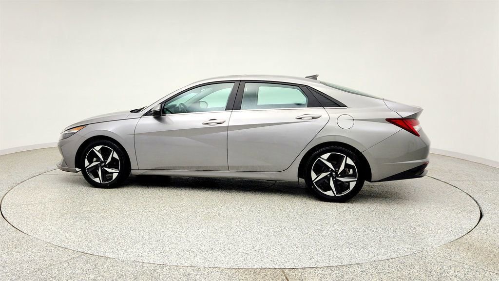 Used 2023 Hyundai Elantra Limited FWD image 8