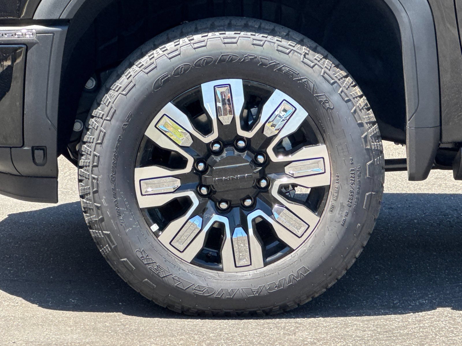 New 2026 GMC Sierra 3500 Denali w/ Denali Reserve Package AWD/4WD image 24