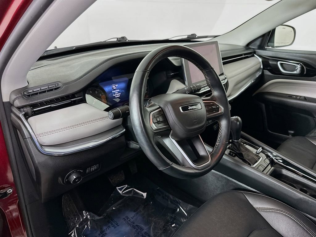 Certified 2022 Jeep Compass Limited image 16