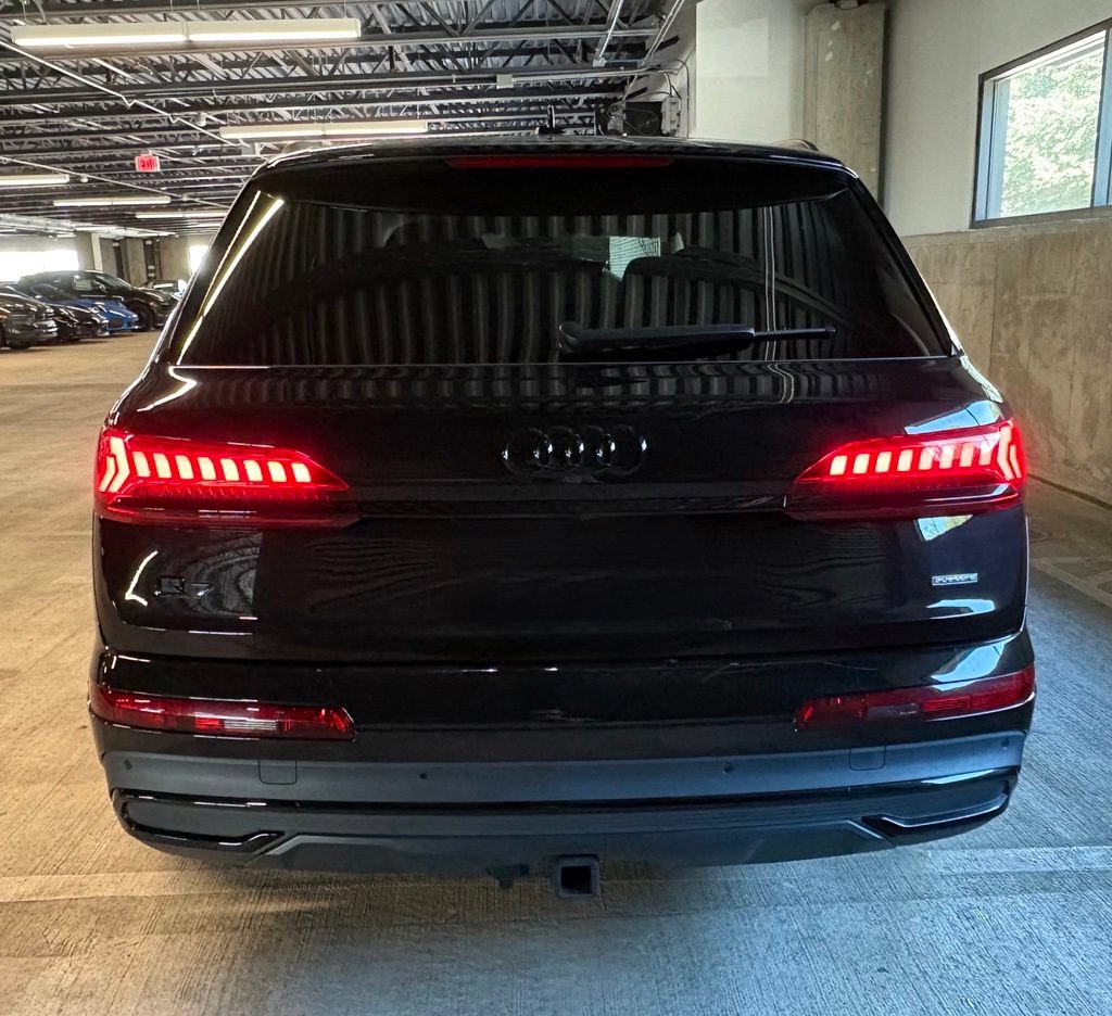 Used 2023 Audi Q7 3.0T Prestige AWD/4WD image 6