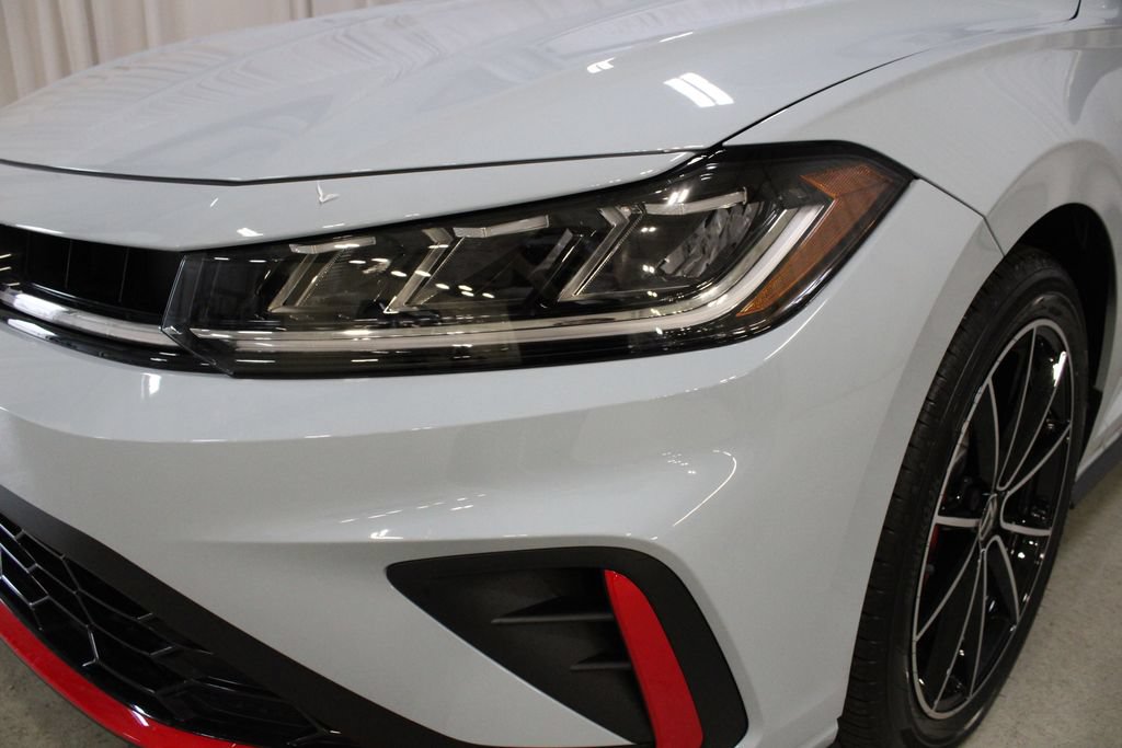New 2027 Volkswagen Jetta GLI Autobahn FWD image 34